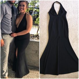 Long black deep v maxi dresss